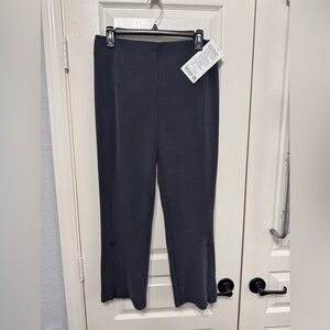 Lululemon NWT Ribbed Softstreme Zip-Leg High-Rise Cropped Pants